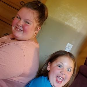 Meet your Posher, Joelle